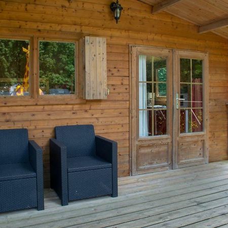 فندق Camping Des Rochers Des Parcs Clécy المظهر الخارجي الصورة