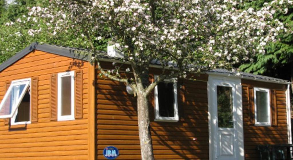 فندق Camping Des Rochers Des Parcs Clécy الغرفة الصورة