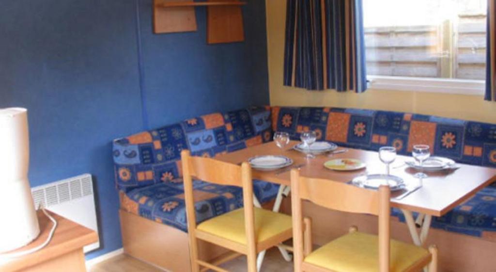 فندق Camping Des Rochers Des Parcs Clécy الغرفة الصورة