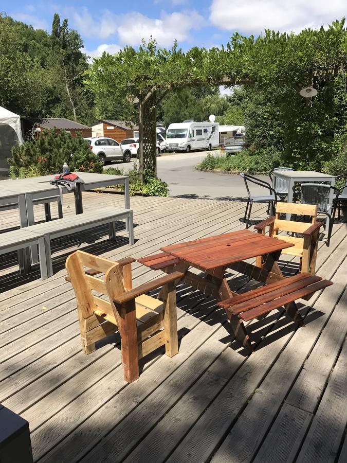 فندق Camping Des Rochers Des Parcs Clécy المظهر الخارجي الصورة